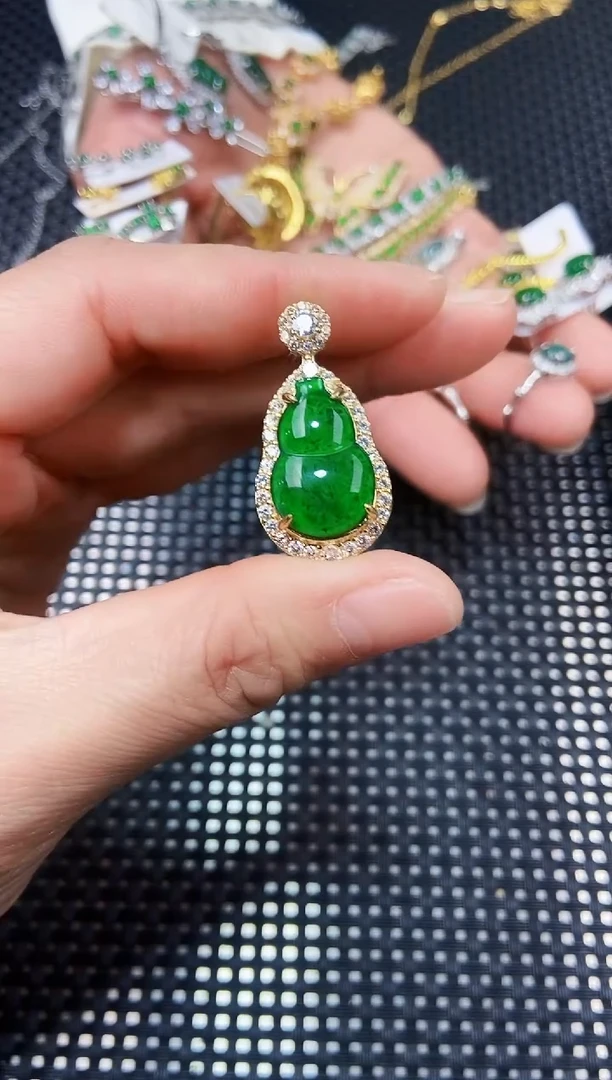 【闪购商品】翡翠吊坠(不含链)未镶嵌11111111