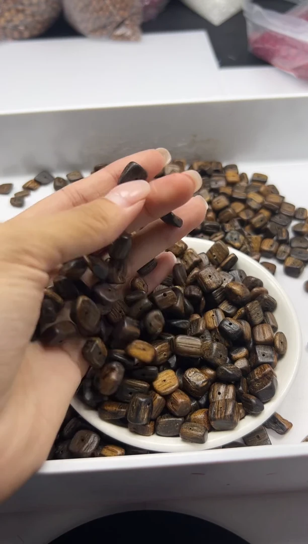 檀香木散珠w3050沉沉碎银子*20颗