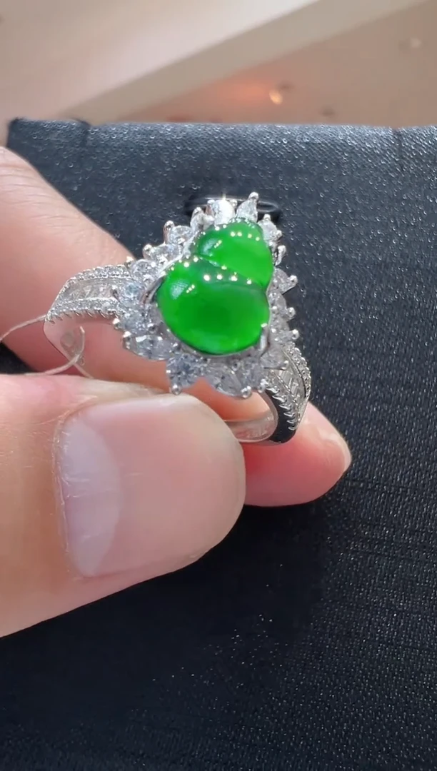 【闪购商品】翡翠戒指银S925镶嵌