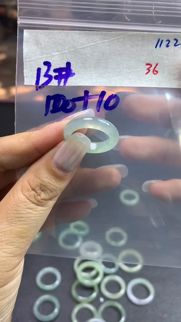 未镶嵌定制翡翠毛货需精细抛光拍一发一