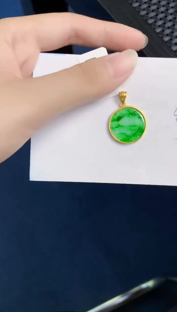 翡翠未镶嵌颈饰天然翡翠緬甸A貨