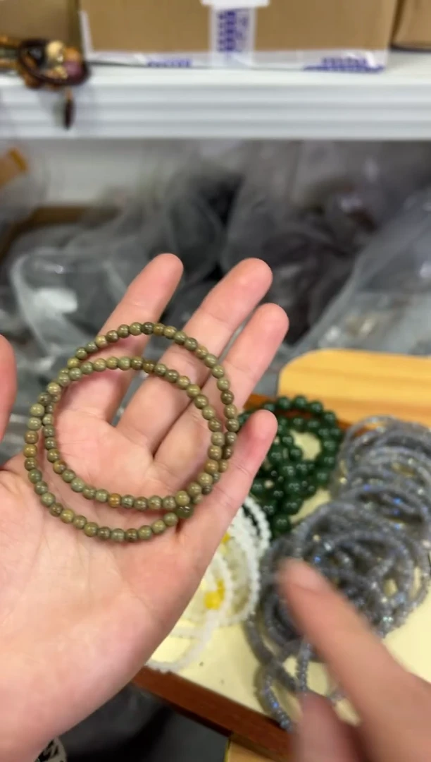 【闪购商品】维腊木（绿檀）手串未镶嵌和田玉绿檀木款双圈手链[0526]