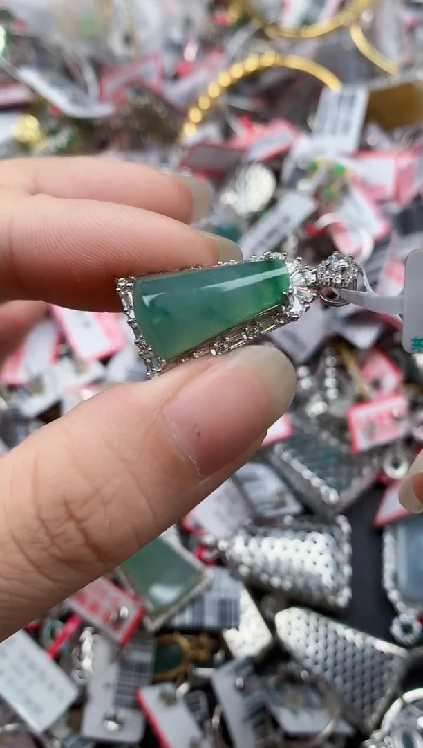 银S925镶嵌戒指翡翠天然A货缅甸翡翠