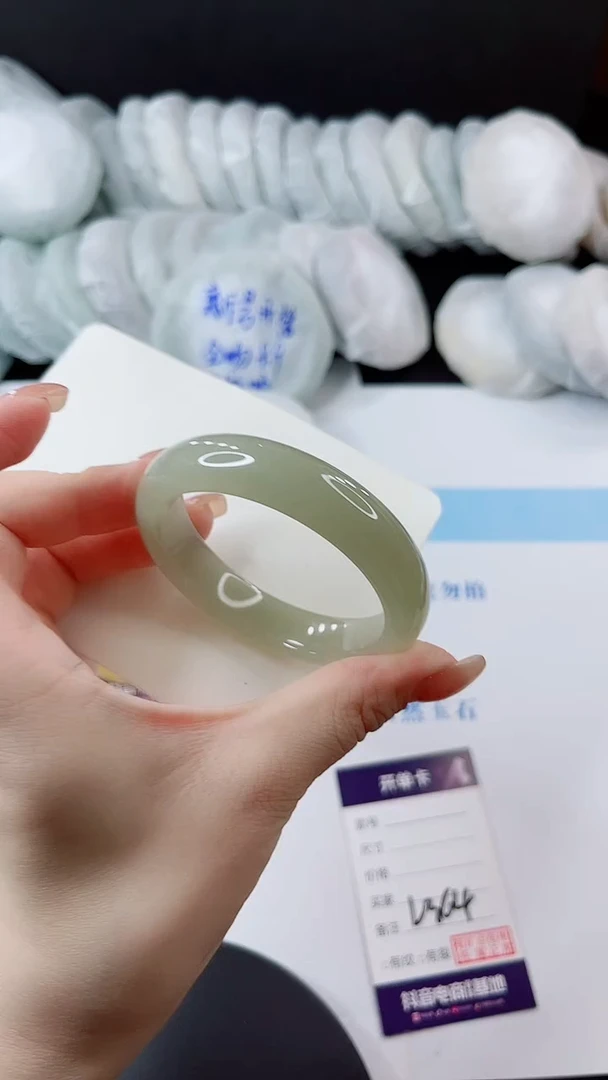 未镶嵌手镯石英质玉多样性发货L364