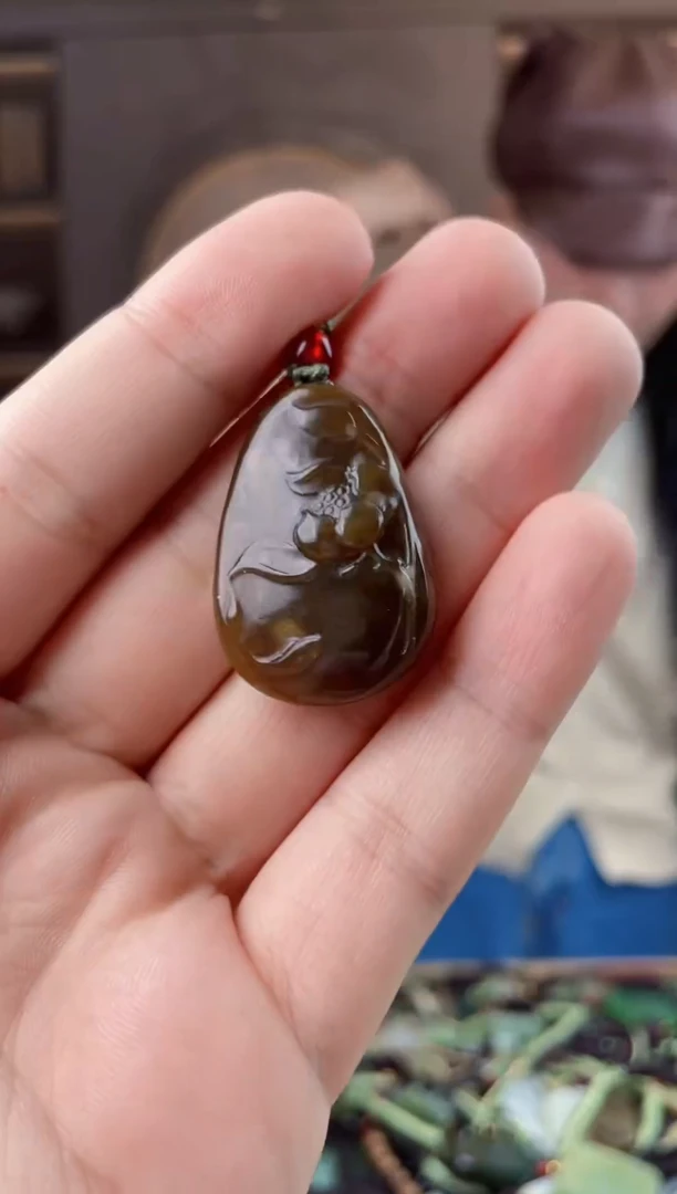 颈饰未镶嵌和田玉拍一发一，多样性发货