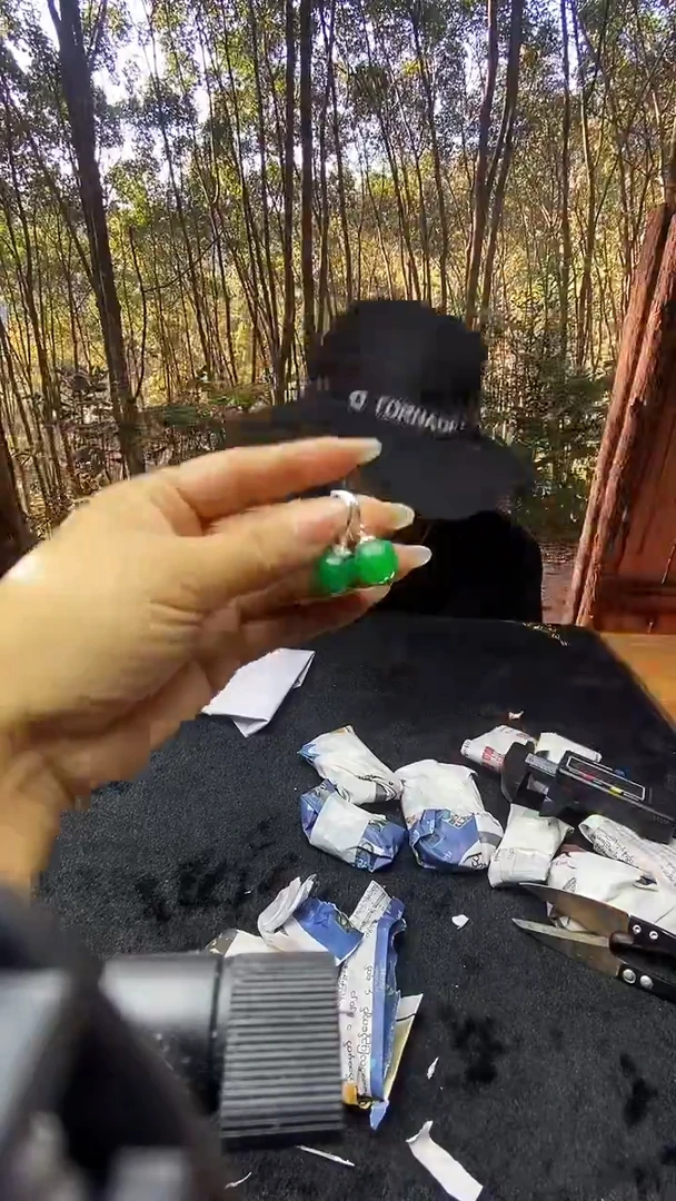 满色吊坠    所见即所得