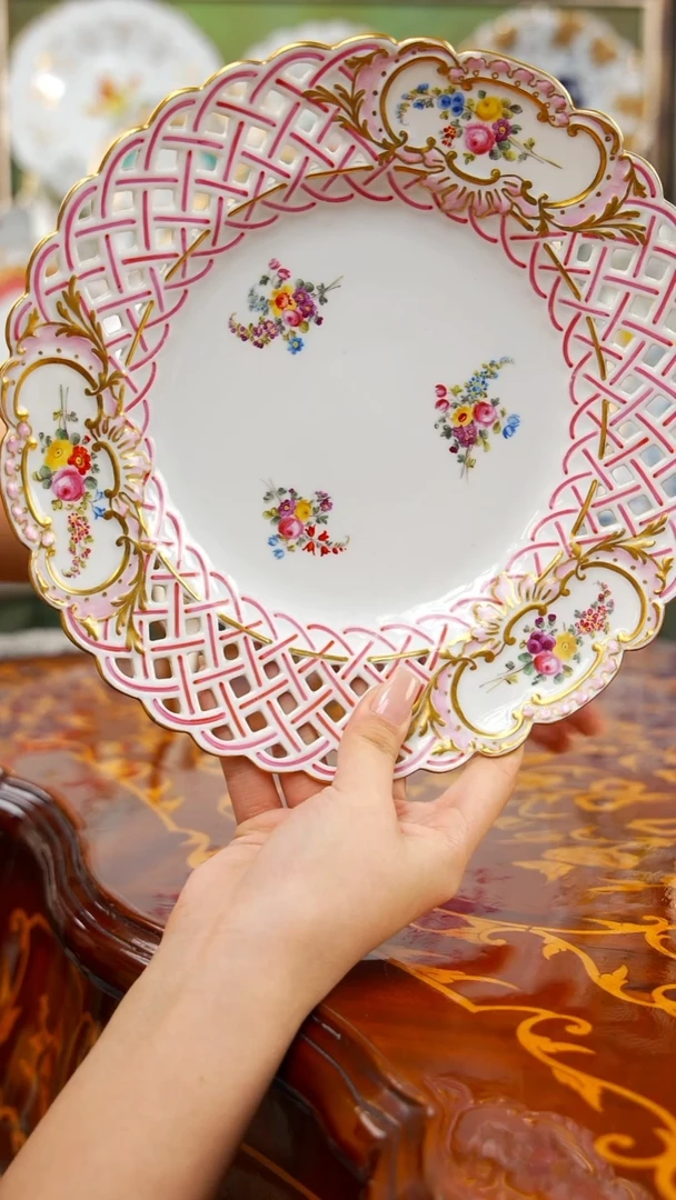 摆件米多家中古瓷器如图所示257