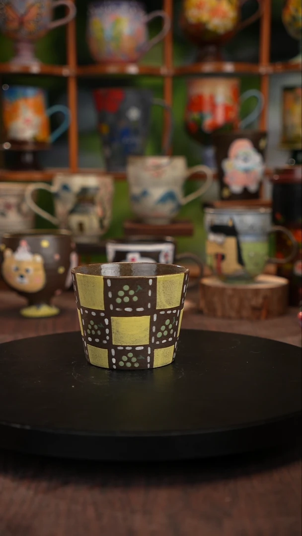 五彩手绘陶瓷紫砂杯