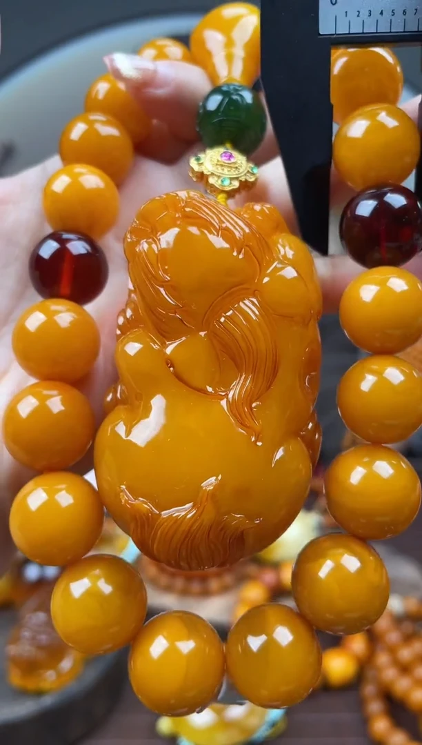 【闪购商品】琥珀裸石未镶嵌首饰 假1赔4 （多样性发货1件