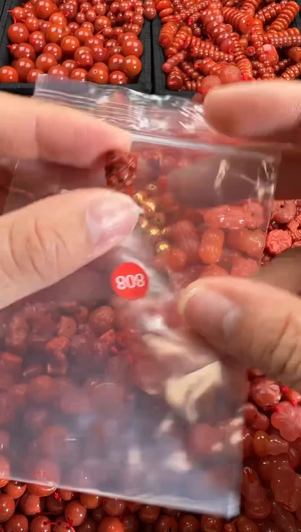 【闪购商品】南红玛瑙颈饰未镶嵌1