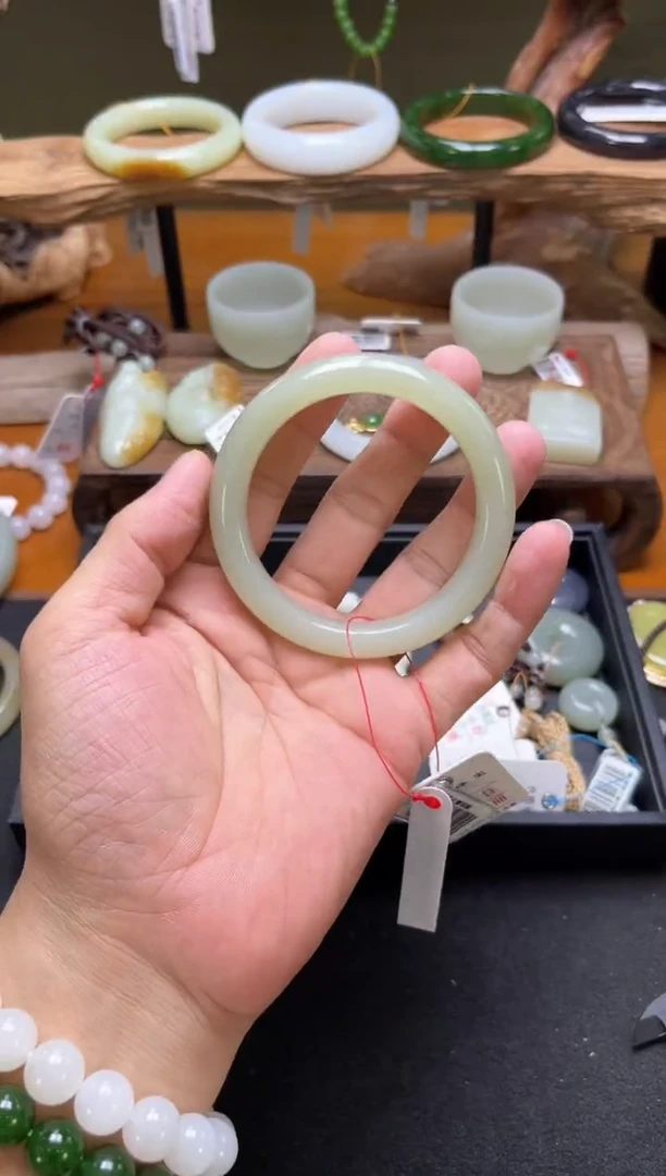 未镶嵌手镯和田玉青海青白 60圈9014298