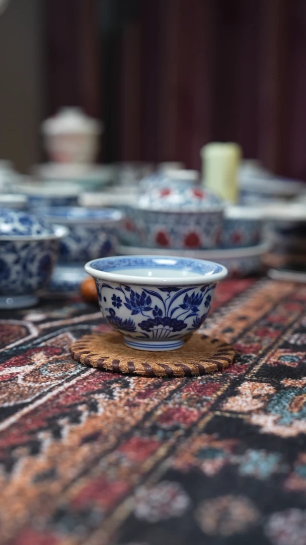 摆件陶手绘鸳鸯戏水压手杯景德镇发货