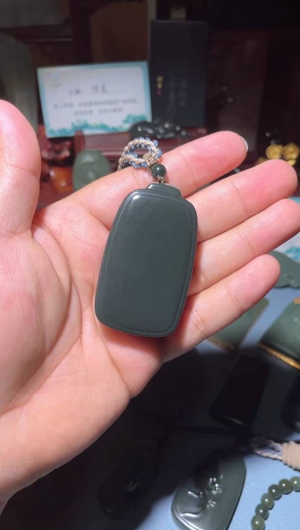 颈饰未镶嵌和田玉（青玉）胧*风1