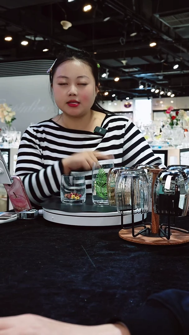 水晶厚款水杯380*4