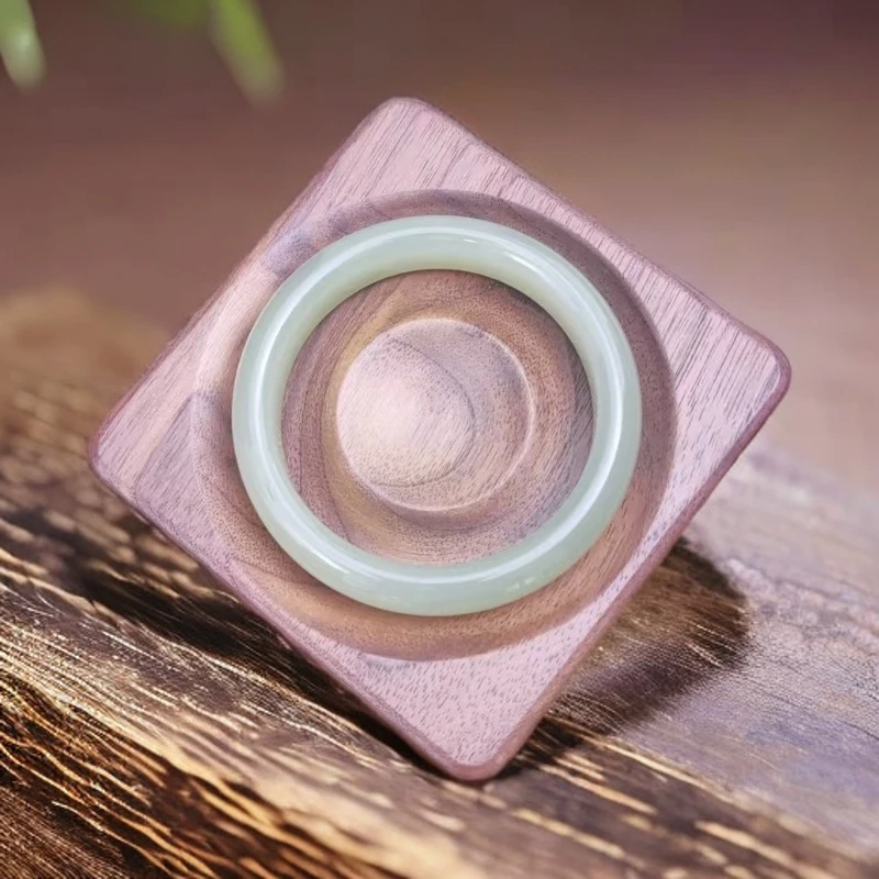 【恩上珠宝】晴水湖水绿中宽