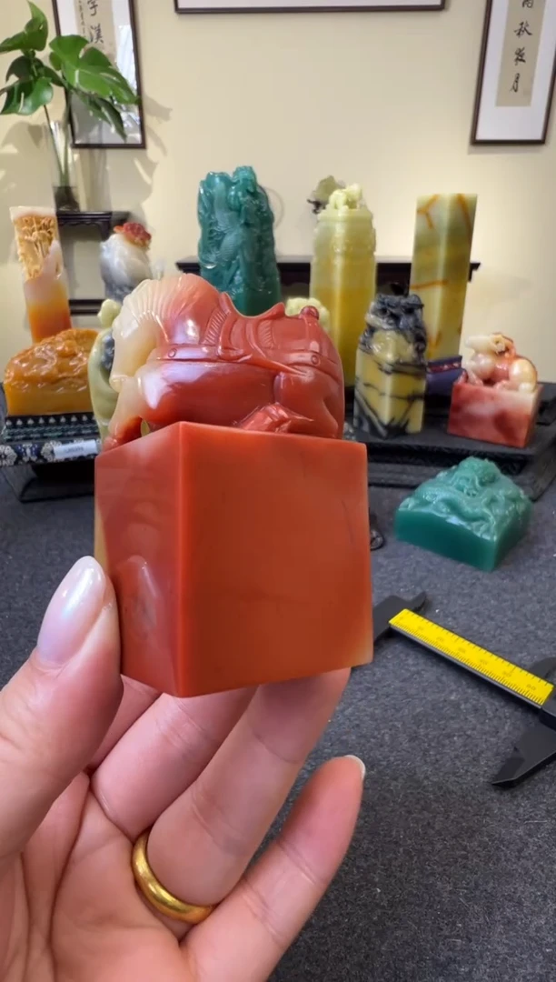 老挝石妙**话芙蓉体马钮