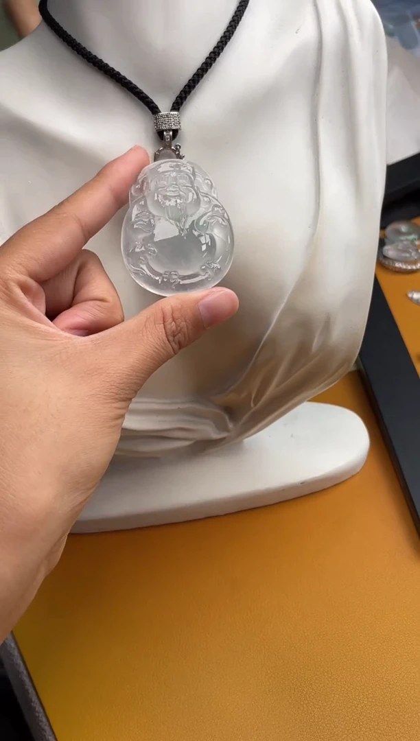 翡翠未镶嵌吊坠(不含链)财神 46 37.8 6.0