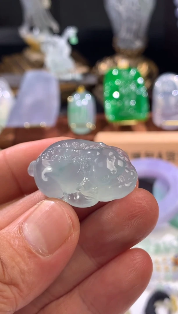 吊坠(不含链)未镶嵌翡翠天然翡翠吊坠