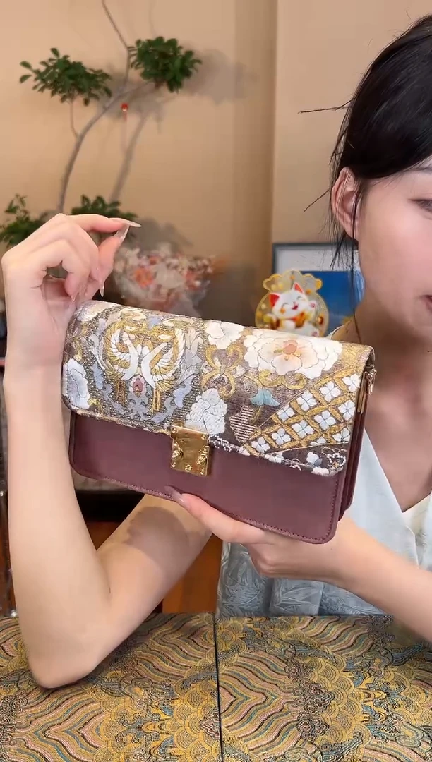 刺绣❄****。 苏绣手工刺绣包包