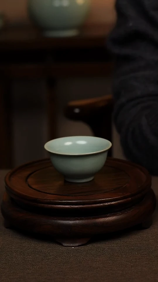 瓷片仿古天青压手杯80ml 微瑕 不带礼盒