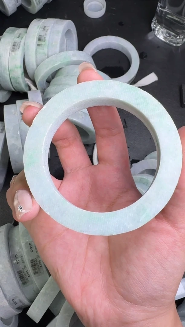 定制翡翠手镯未镶嵌AJH4定制/多样性发一个