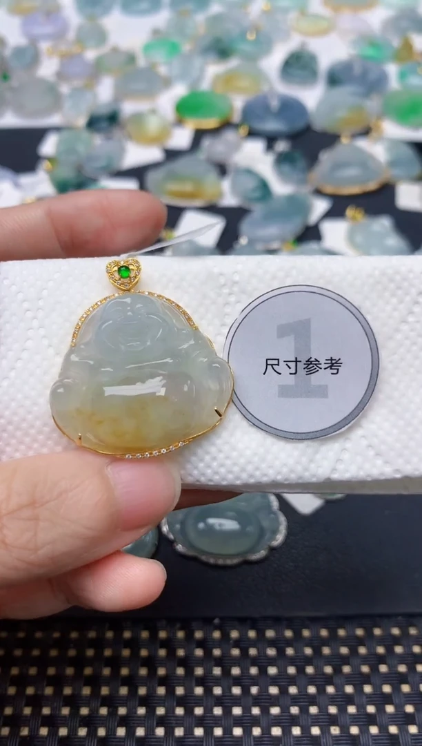 颈饰18K金镶嵌翡翠天然缅甸A货翡翠