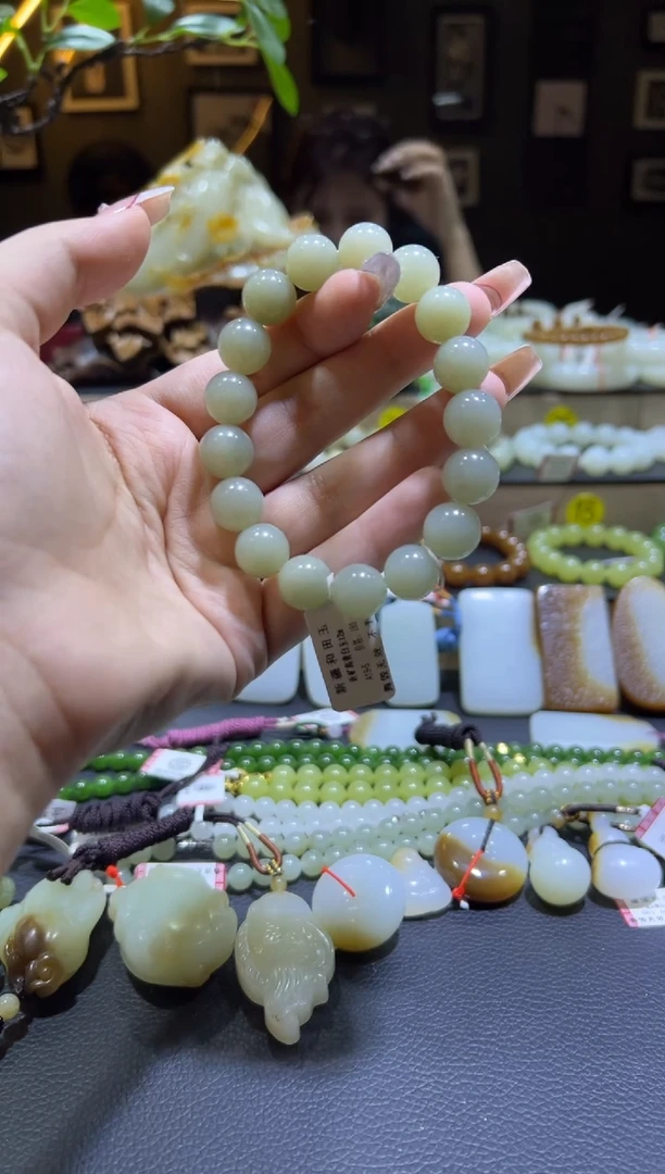 未镶嵌手串和田玉近矿青白玉卡12手串（产地直发）