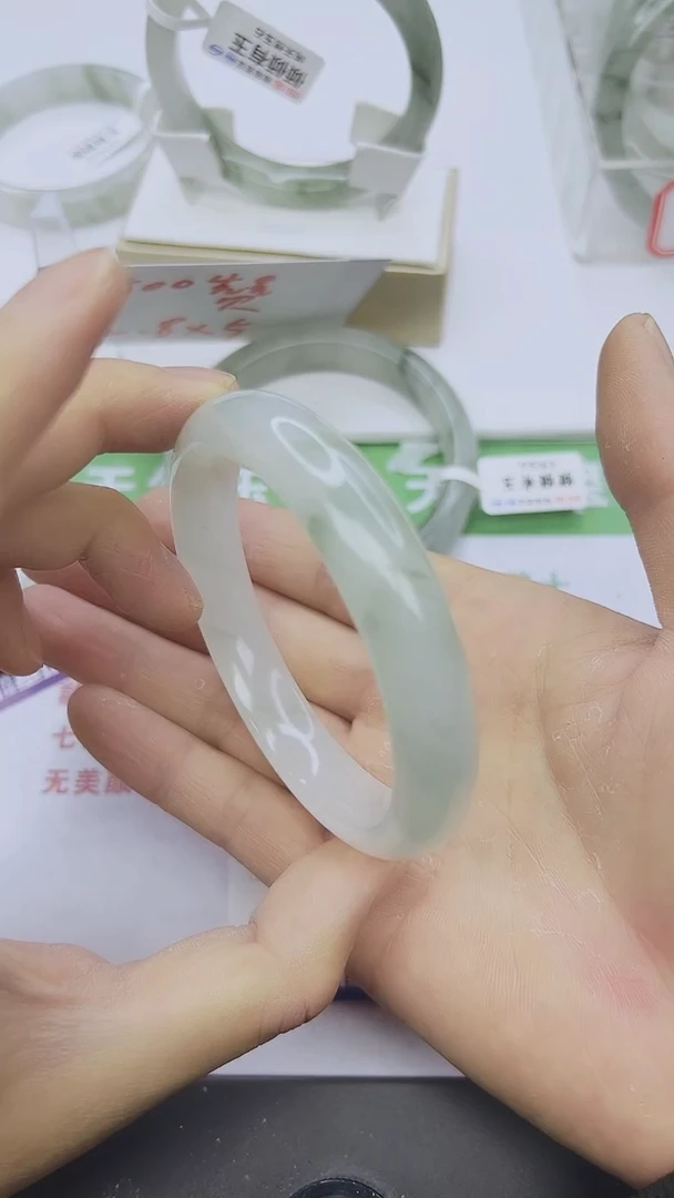 未镶嵌手镯石英质玉32-59/60/61