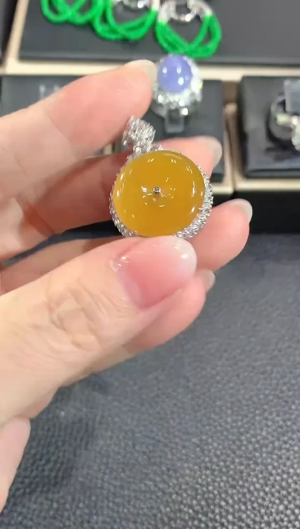 吊坠(不含链)18K金镶嵌翡翠D22