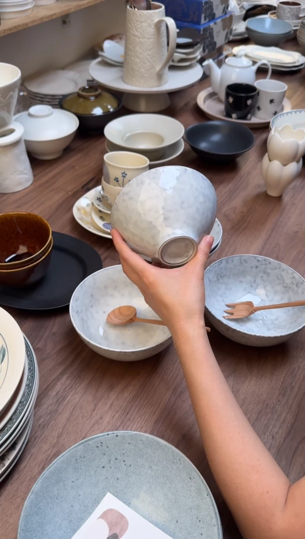 瓷雪花釉碗-冰灰斗笠小碗瑕疵