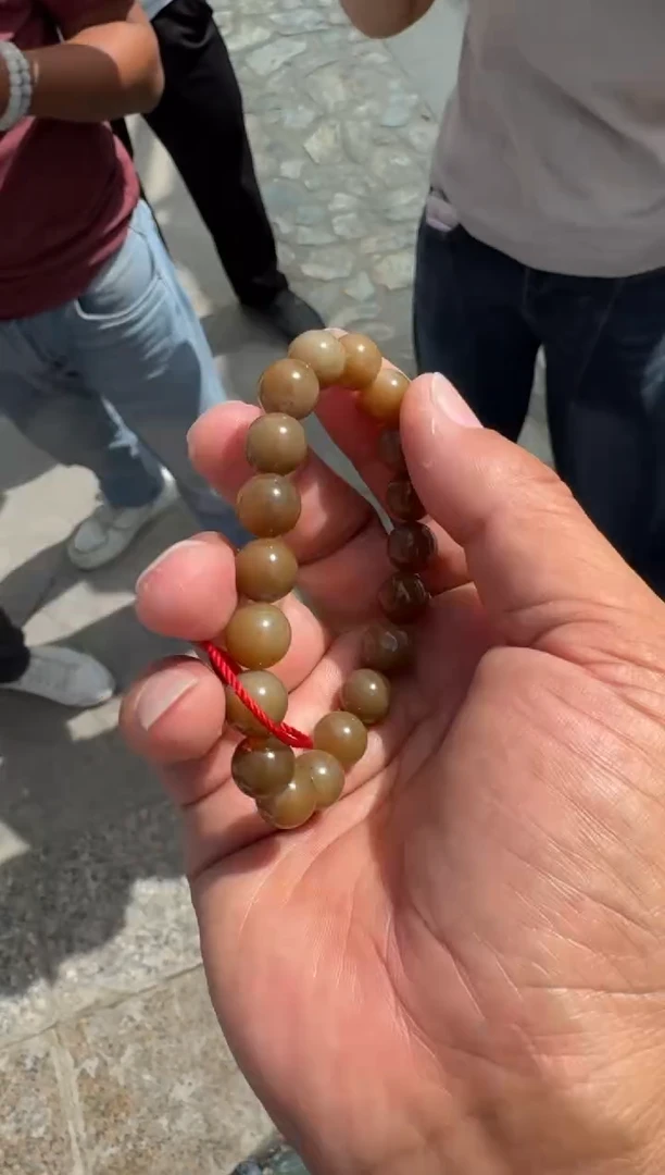未镶嵌和田玉（糖玉）挂件和田玉