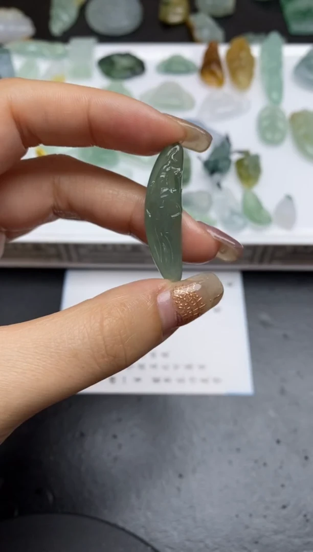 【闪购商品】定制翡翠未镶嵌翡翠毛货~