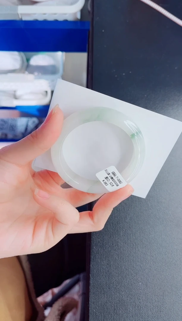 未镶嵌手镯石英质玉92-52