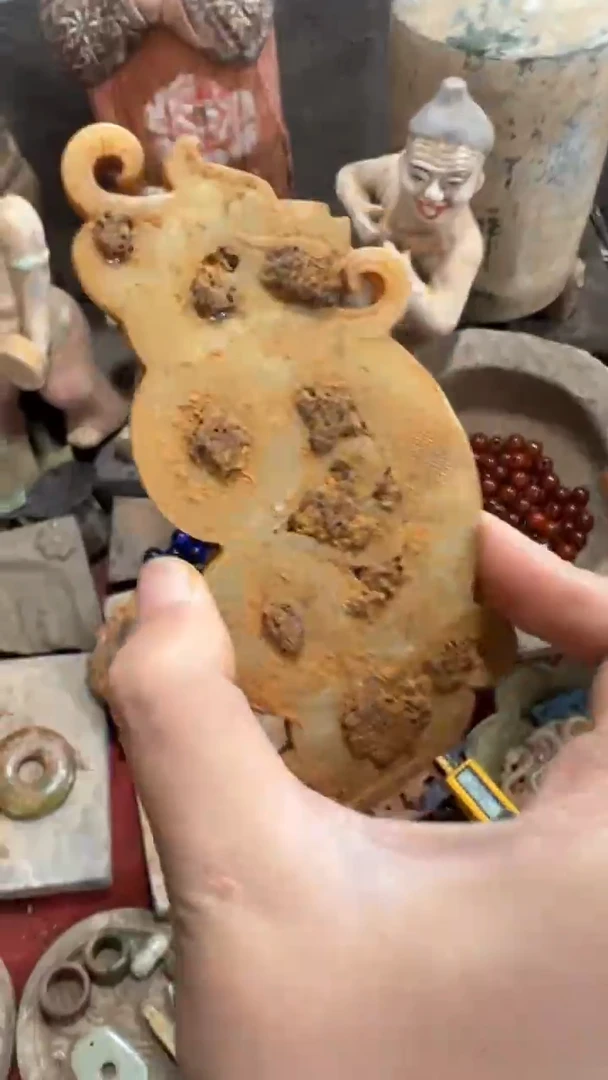 未镶嵌和田玉挂件v