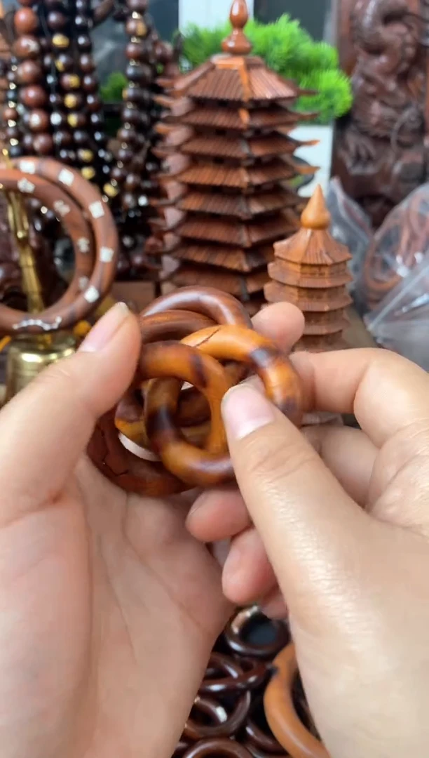 【闪购商品】木桃木带花纹小乾坤圈