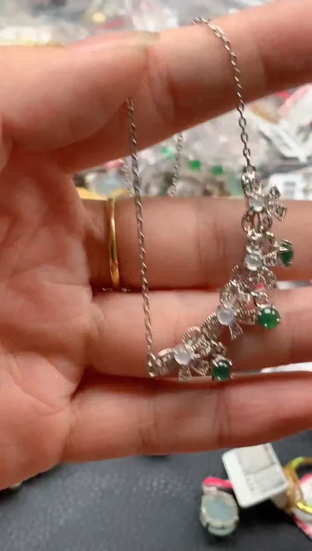 翡翠戒指银S925镶嵌天然A货缅甸翡翠