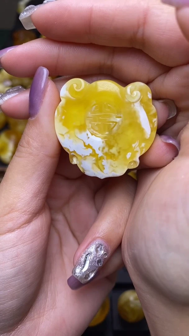 【闪购商品】琥珀裸石未镶嵌葵. 7