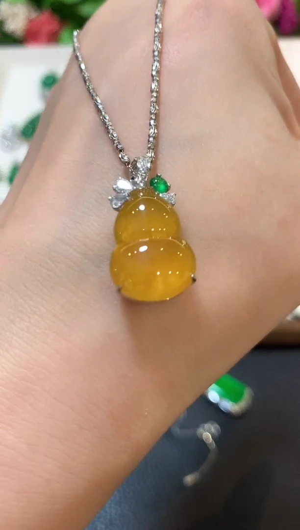 吊坠(不含链)18K金镶嵌翡翠z18