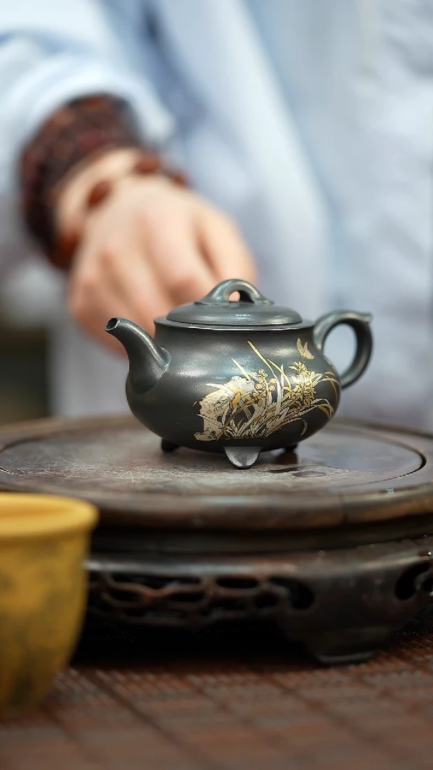 茶壶紫砂宜兴紫砂岁颐传砂原矿全手7