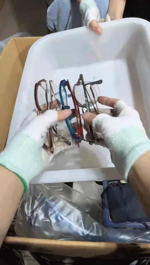 瓷片用****湾 083   中古商品，瑕疵品，不保好坏。