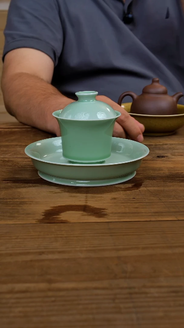 茶壶紫砂梅和柳盖碗