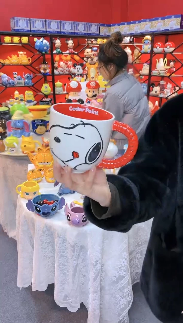 【闪购商品】1@@史努比红色手柄陶瓷杯