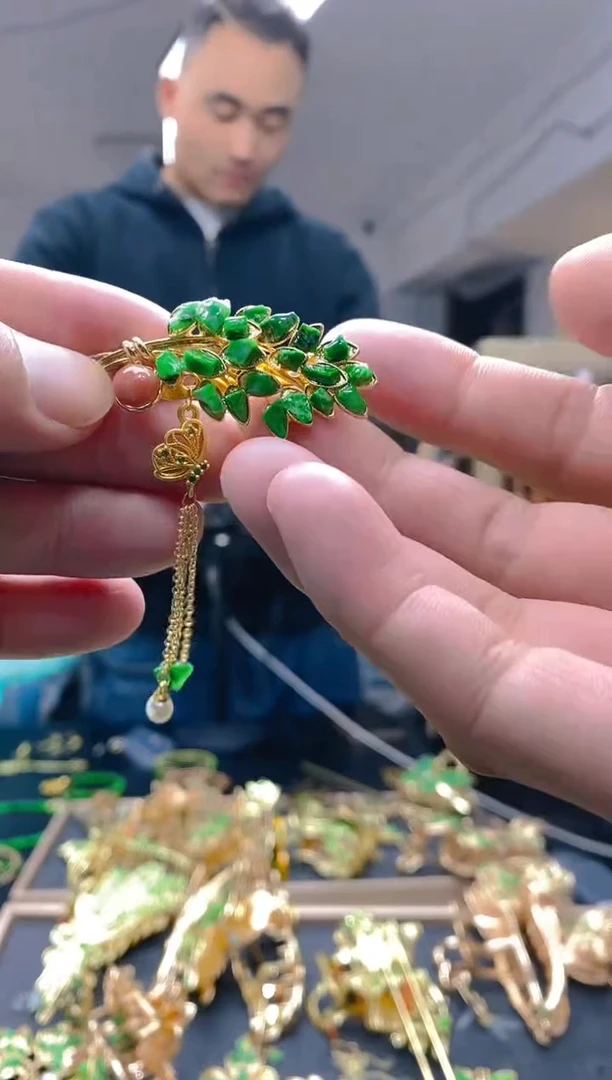 【闪购商品】翡翠耳饰合金83翡翠胸针