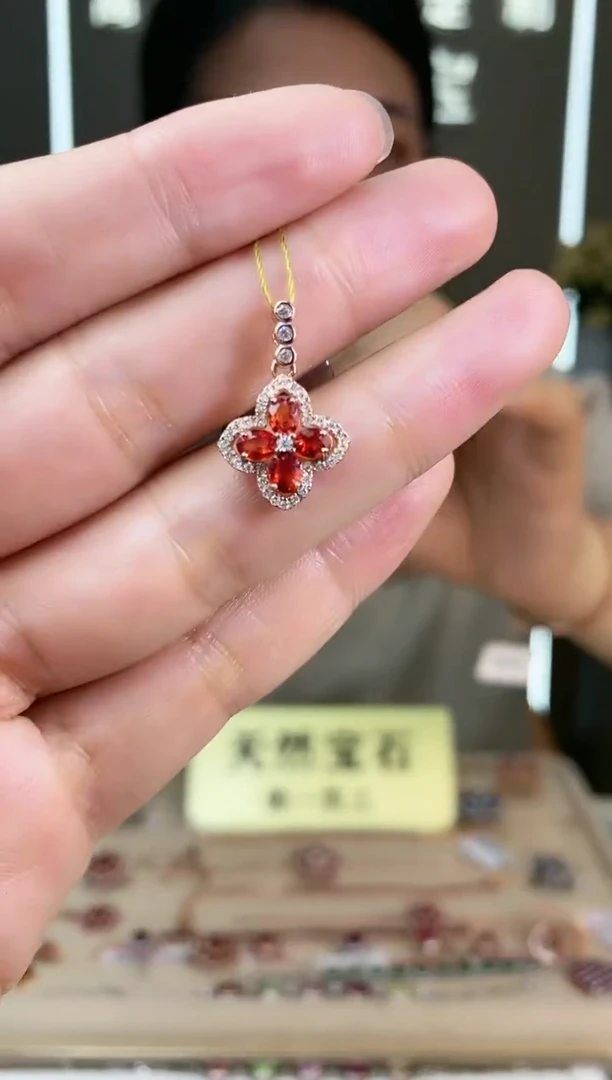 【闪购商品】蓝宝石颈饰银S925镶嵌颈饰