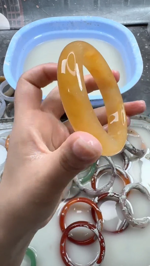 石英质玉手镯未镶嵌75 6162