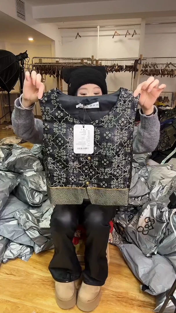 马甲 XL码 115-125斤以里