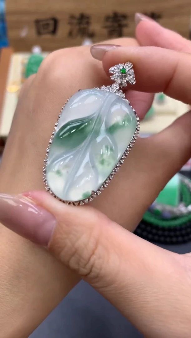 【闪购商品】翡翠颈饰18K金镶嵌531-中国好珍宝