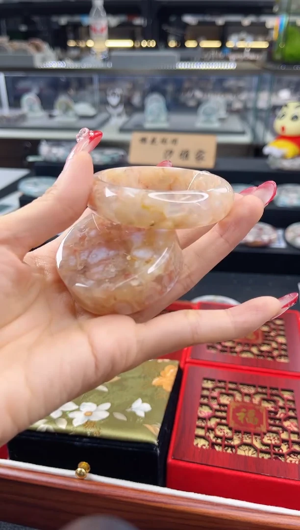 未镶嵌手镯石英质玉53圈口（赠品镯心）6600228