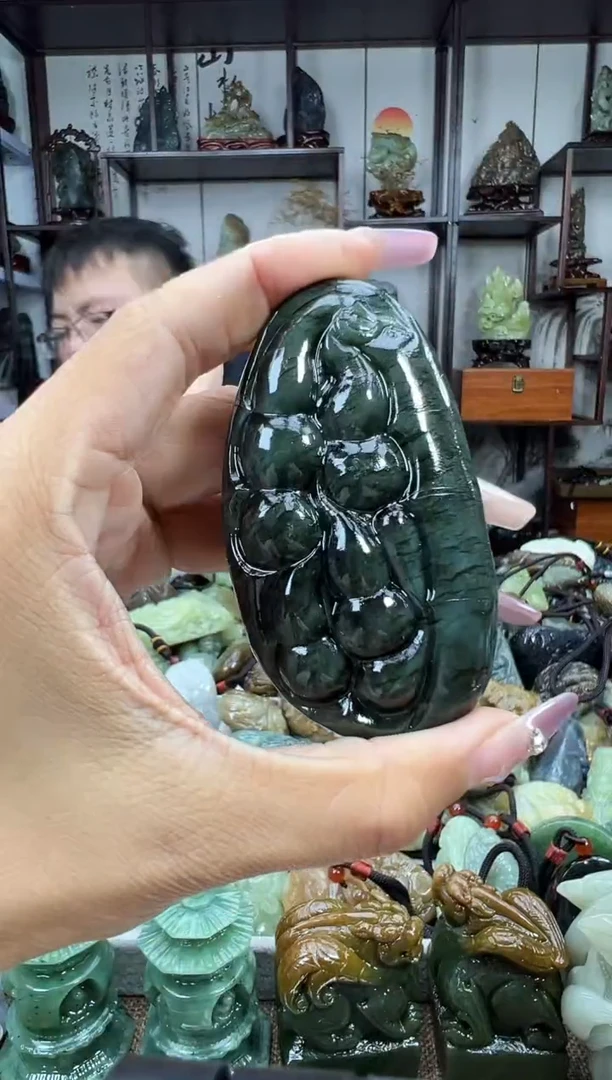 未镶嵌和田玉把件1