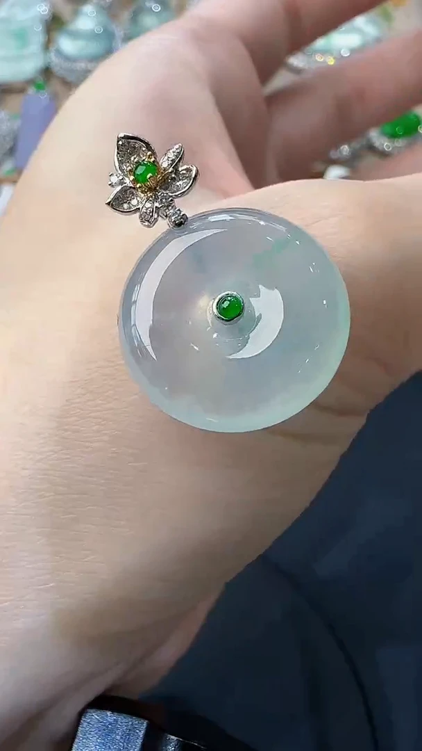 翡翠18K金镶嵌吊坠(不含链)10